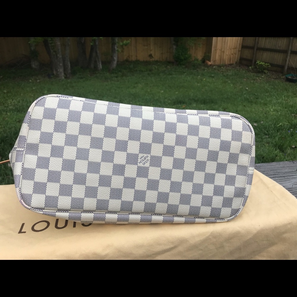 Louis Vuitton Neverfull Dameir Azur.MM size . - Picture 10 of 13